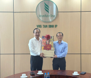 Đoàn lãnh đạo Ban Quản lý các Khu Chế Xuất và Công Nghiệp TP.HCM thăm, làm việc và chúc Tết cán bộ công nhân viên Công ty Cổ phần Khu Công nghiệp Tân Bình