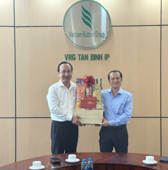 Đoàn lãnh đạo Ban Quản lý các Khu Chế Xuất và Công Nghiệp TP.HCM thăm, làm việc và chúc Tết cán bộ công nhân viên Công ty Cổ phần Khu Công nghiệp Tân Bình